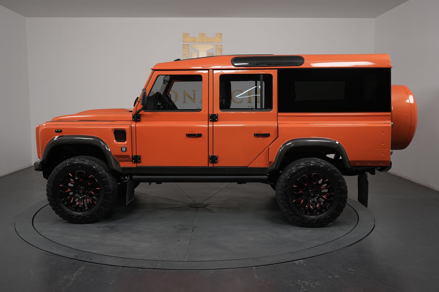 DOUBLE E 1/8 DEFENDER D110 RTR オレンジ DOUBLE E 1/8 DEFENDER D110 RTR オレンジ Is The 1/8th Land Rover