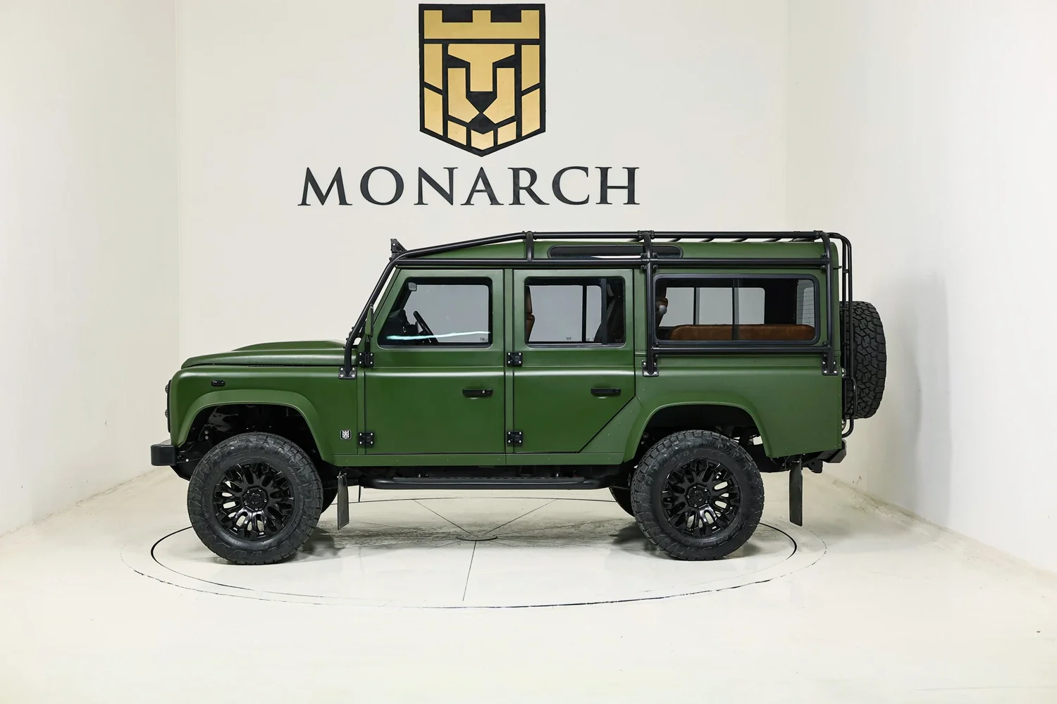 Drayson – Bespoke Defender Build – Monarch Defender